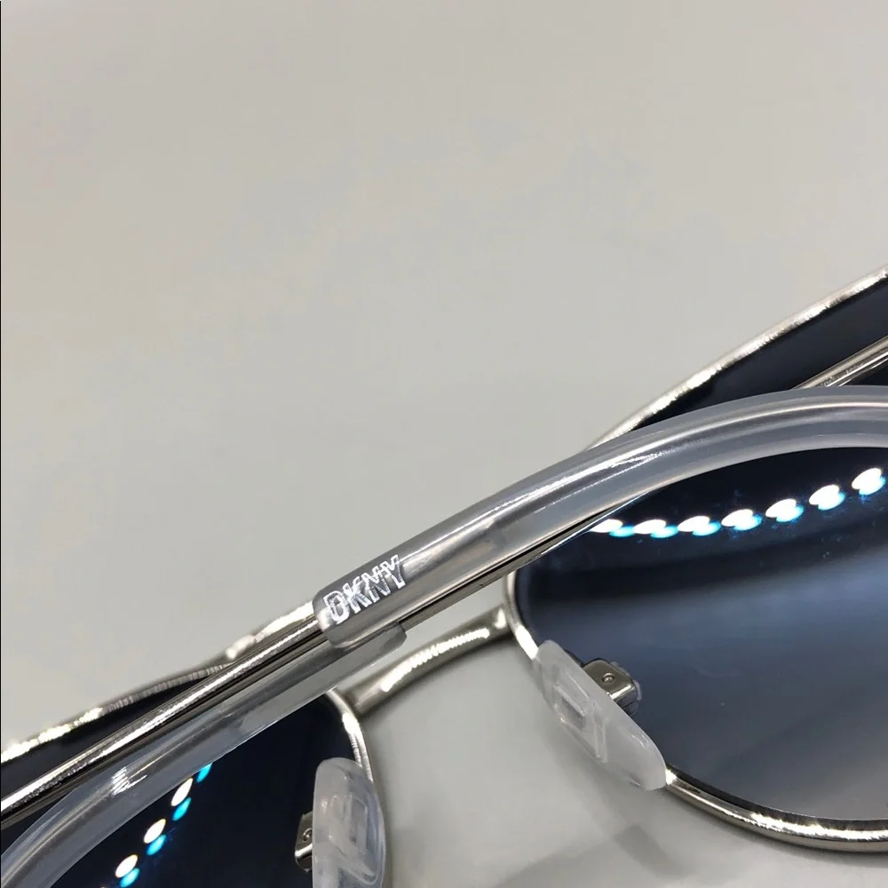 DKNY aviator style metal sunglasses UNISEX sample gradient lens.
